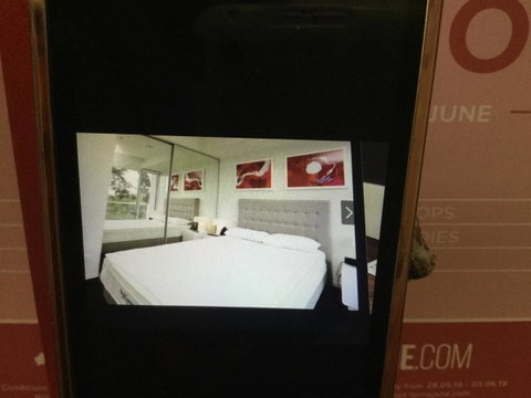 Luxury Apartment - Foster Accommodation 10
