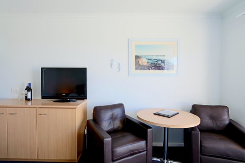 Harbour View Motel - Foster Accommodation 5