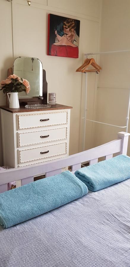 Sinclair Cottage - Foster Accommodation 14