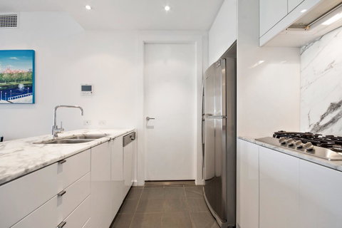 Swainson On Hindmarsh - Foster Accommodation 2