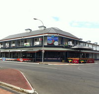 Grand Tasman Hotel - Foster Accommodation