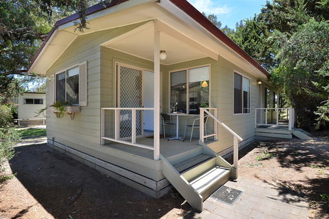BIG4 Port Elliot Holiday Park - Foster Accommodation 11