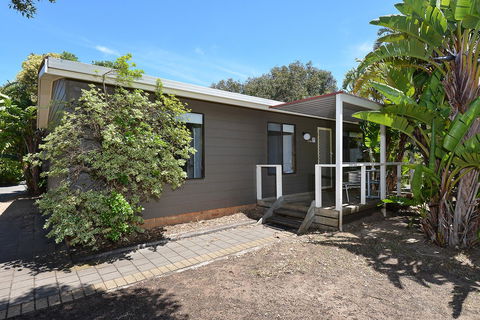 BIG4 Port Elliot Holiday Park - Foster Accommodation 21
