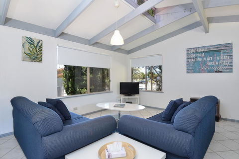 BIG4 Port Elliot Holiday Park - Foster Accommodation 12