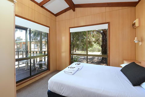 BIG4 Port Elliot Holiday Park - Foster Accommodation 9