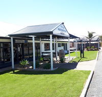 Meningie's Waterfront Motel - Foster Accommodation