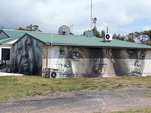 Meningie Waterfront Motel - Foster Accommodation 30