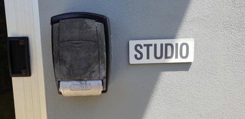2 Austinmer Studio - Foster Accommodation 11