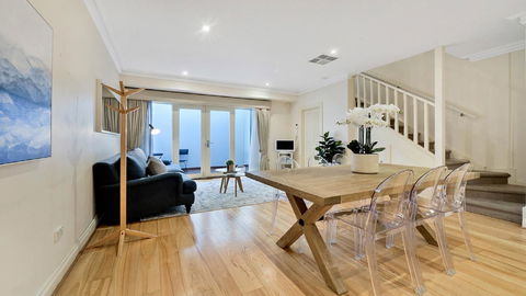GOUGER 265 - Foster Accommodation 0