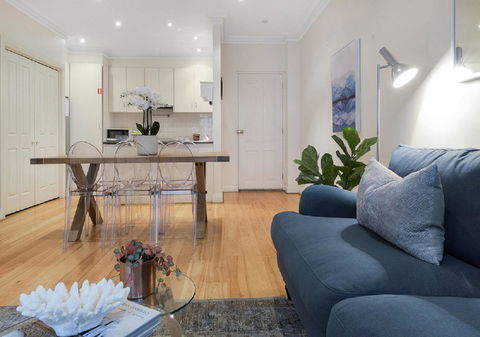 GOUGER 265 - Foster Accommodation 4
