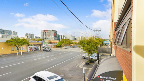 GOUGER 265 - Foster Accommodation 22