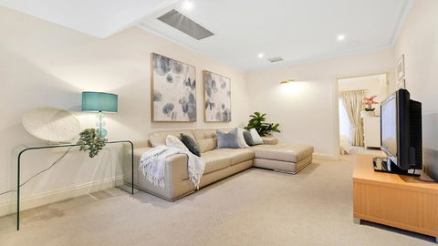 GOUGER 265 - Foster Accommodation 14