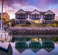 Marina Reflections - Foster Accommodation