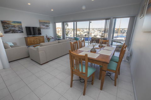 Marina Reflections - Foster Accommodation 2