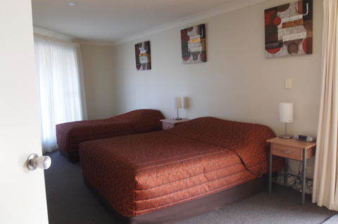 Alexander Cameron Suites - Foster Accommodation 23