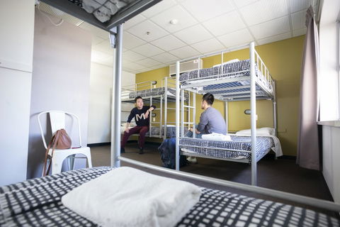 YHA Adelaide Central - Foster Accommodation 13