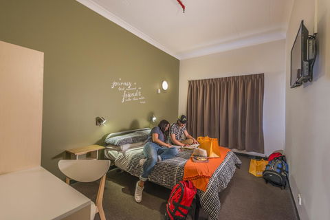 YHA Adelaide Central - Foster Accommodation 39