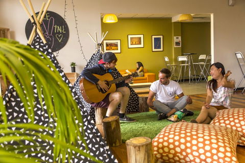 YHA Adelaide Central - Foster Accommodation 26