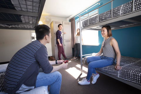YHA Adelaide Central - Foster Accommodation 16