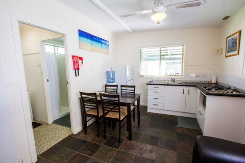 The Retreat Port Stephens - Foster Accommodation 2