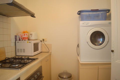 Athelney Cottage Bed And Breakfast - Foster Accommodation 22