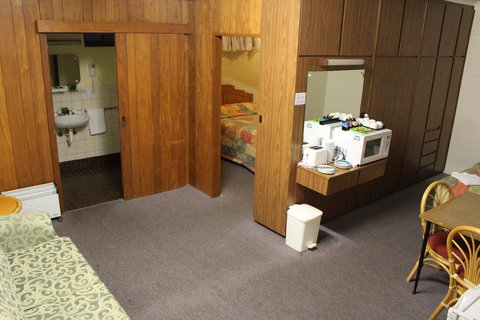 Island Motel Kingscote - Foster Accommodation 12