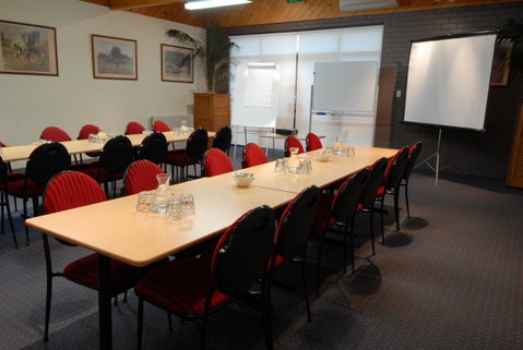 The Wine Vine Hotel - Foster Accommodation 26