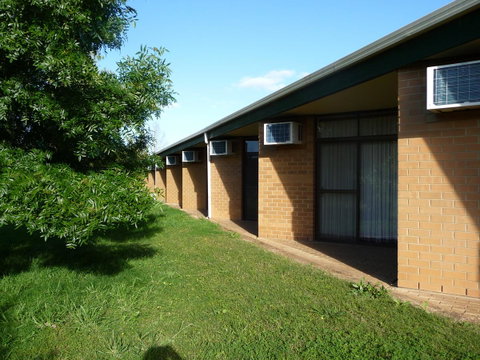 The Wine Vine Hotel - Foster Accommodation 19