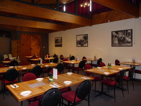 The Wine Vine Hotel - Foster Accommodation 7