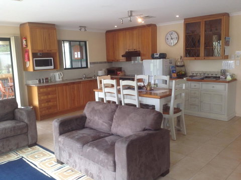 Breakaway Farmstay - Foster Accommodation 3