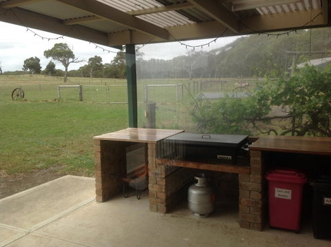 Breakaway Farmstay - Foster Accommodation 11