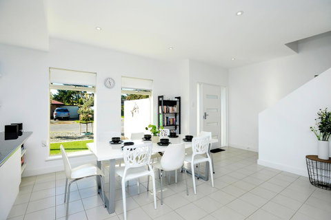 Blue Zone - Aldinga Beach - Foster Accommodation 6