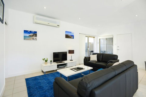 Blue Zone - Aldinga Beach - Foster Accommodation 2