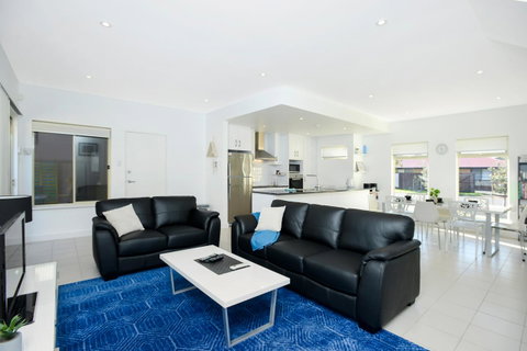 Blue Zone - Aldinga Beach - Foster Accommodation 3