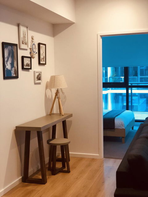 Mid City Apartment - Foster Accommodation 18
