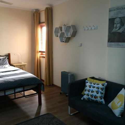 KI Dragonfly Guesthouse - Foster Accommodation 30