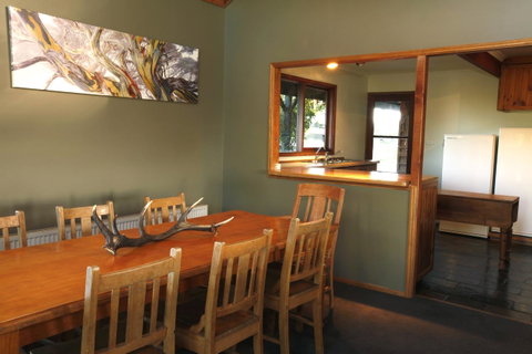 Eagles Range - Foster Accommodation 6