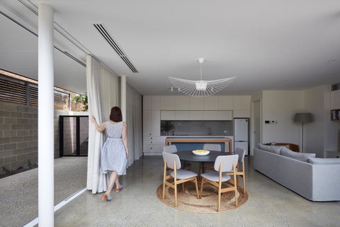 Swainson On Castle - Foster Accommodation 0