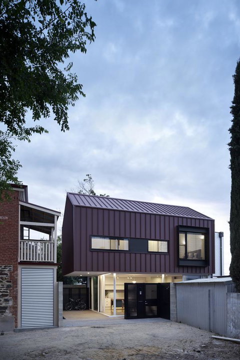 Swainson On Castle - Foster Accommodation 3