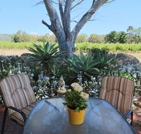 Linger Longer Vineyard - Foster Accommodation
