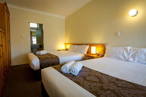 Abcot Inn - Foster Accommodation 18