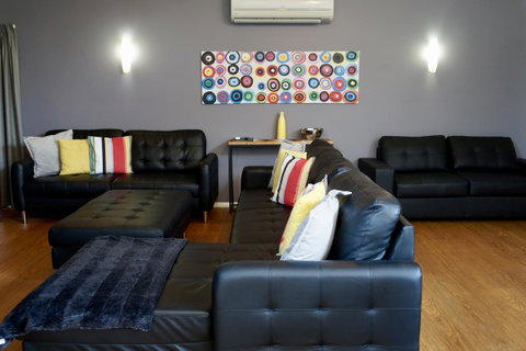 Beltana Villas - Foster Accommodation 11