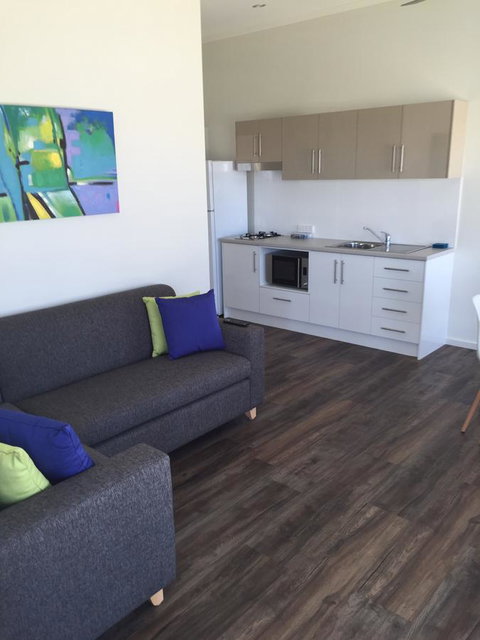 Brighton Beachfront Holiday Park Adelaide - Foster Accommodation 1