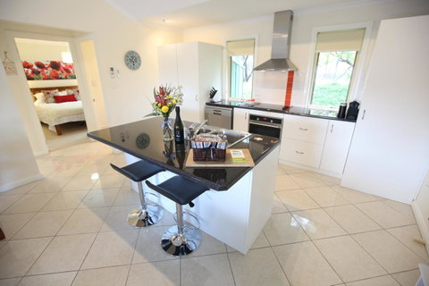 One Tree Bed And Breakfast - Foster Accommodation 8