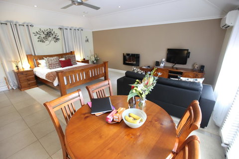 One Tree Bed And Breakfast - Foster Accommodation 16