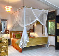 The Lotus Eater - Foster Accommodation