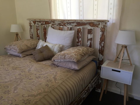 A Peaceful Cabin In The Country - Foster Accommodation 3