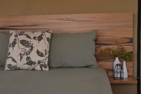Flinders Bush Retreats - Foster Accommodation 5