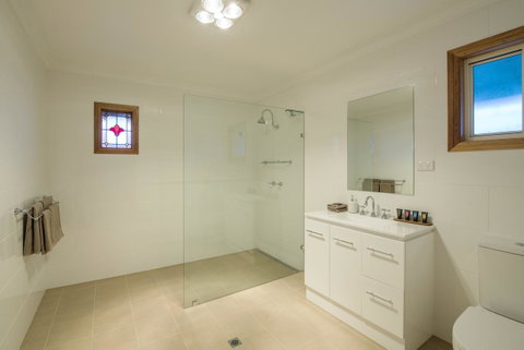 Flinders Bush Retreats - Foster Accommodation 20