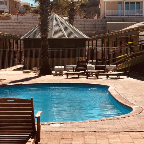 Bay Lodge - Foster Accommodation 7